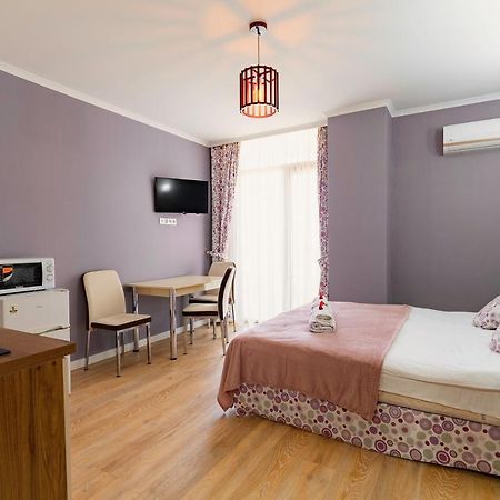 G-Point New Beach Batumi Eksteriør billede