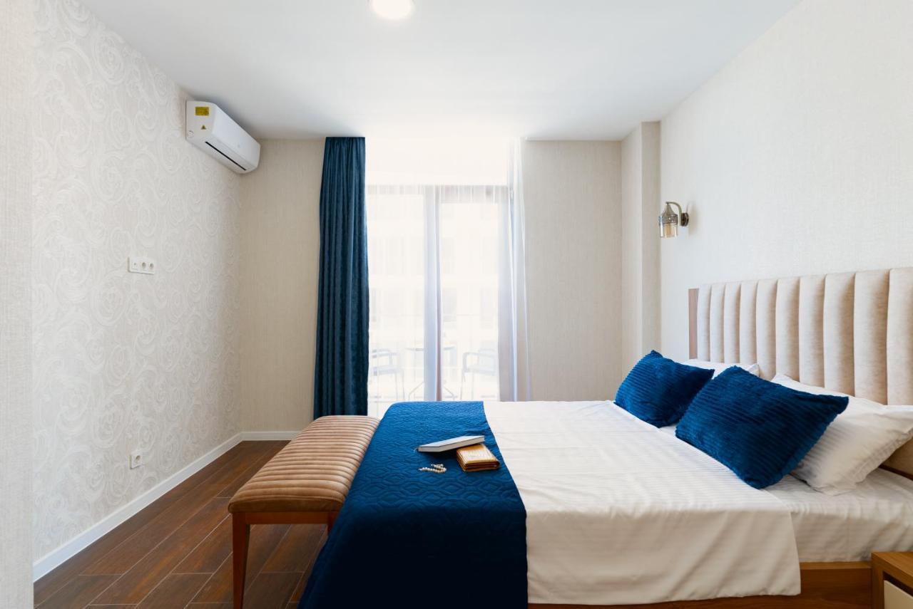 G-Point New Beach Batumi Eksteriør billede