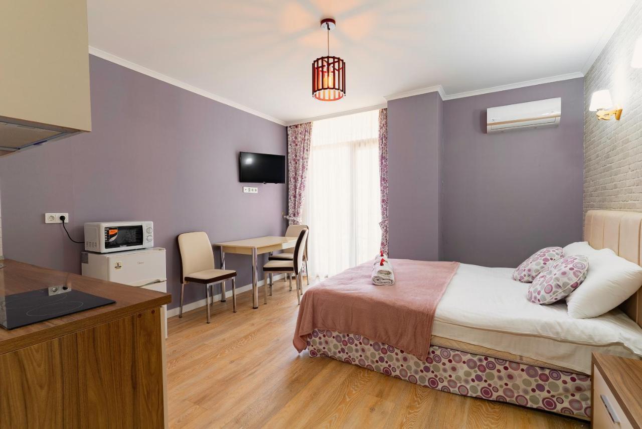 G-Point New Beach Batumi Eksteriør billede