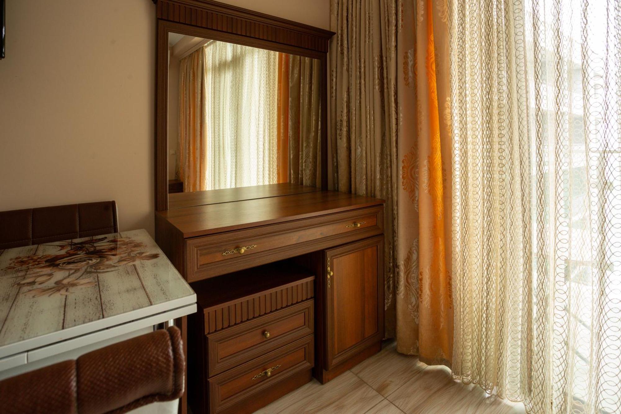 G-Point New Beach Batumi Eksteriør billede