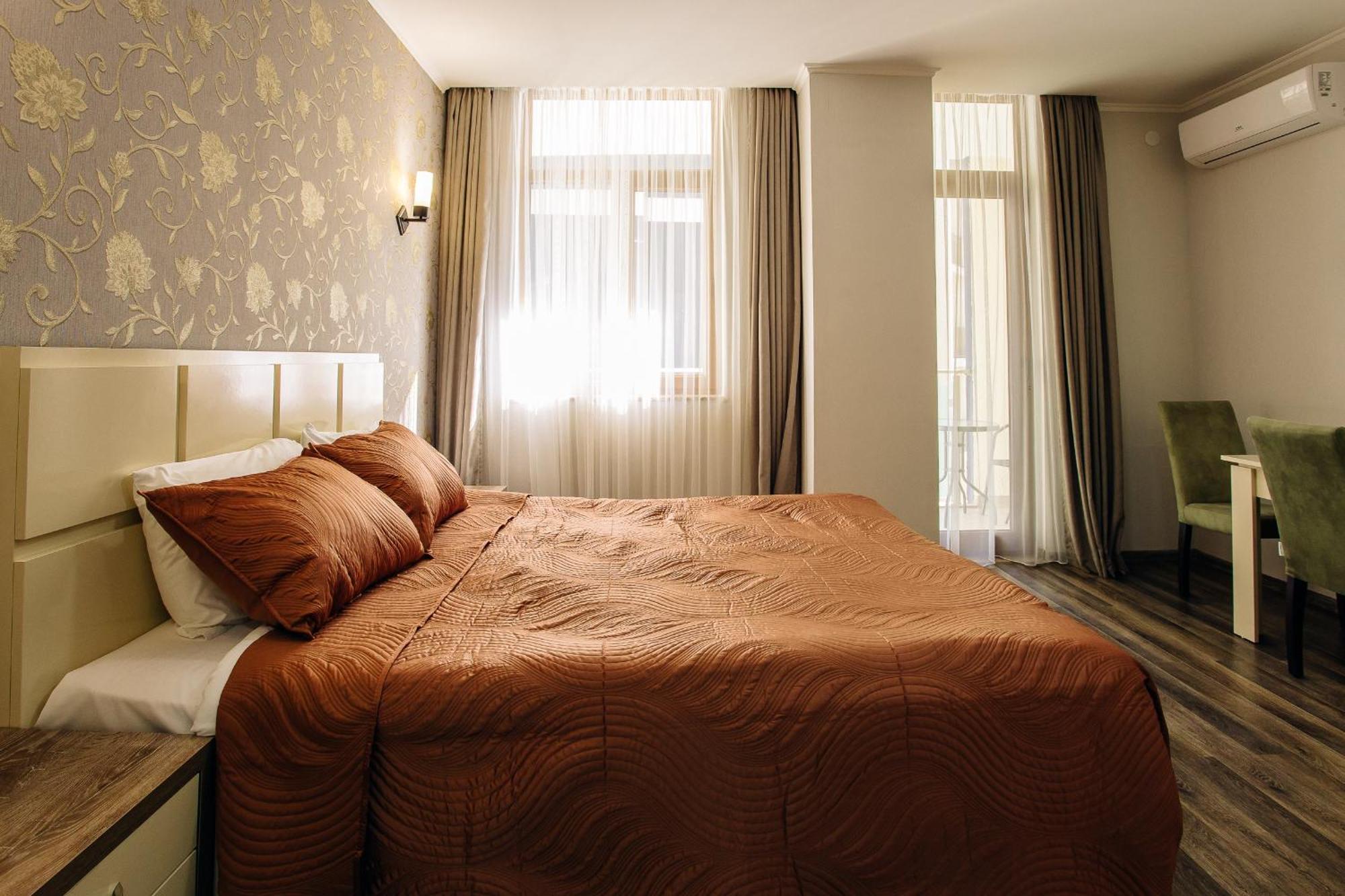 G-Point New Beach Batumi Eksteriør billede